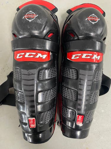 CCM 10'" Junior Shin Pads