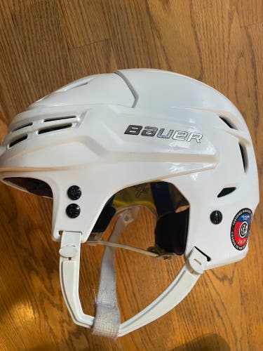 Large Bauer Re-Akt Helmet (Used)