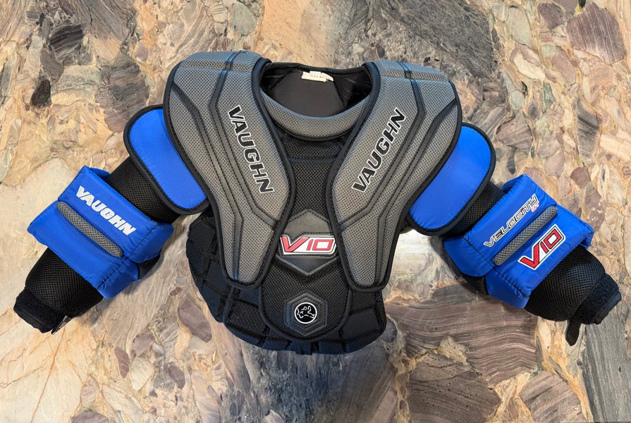 Small / Medium Vaughn V10 Goalie Chest Protector (Used)