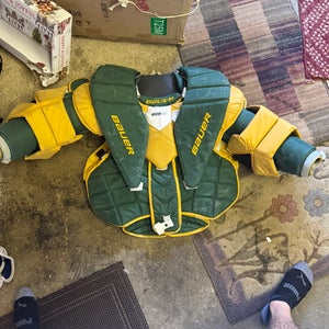 Medium Bauer Pro Series Goalie Chest Protector (Used)