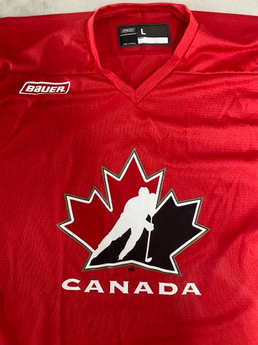 Team Canada mens large Jersey