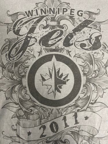 Winnipeg Jets XXL Shirt