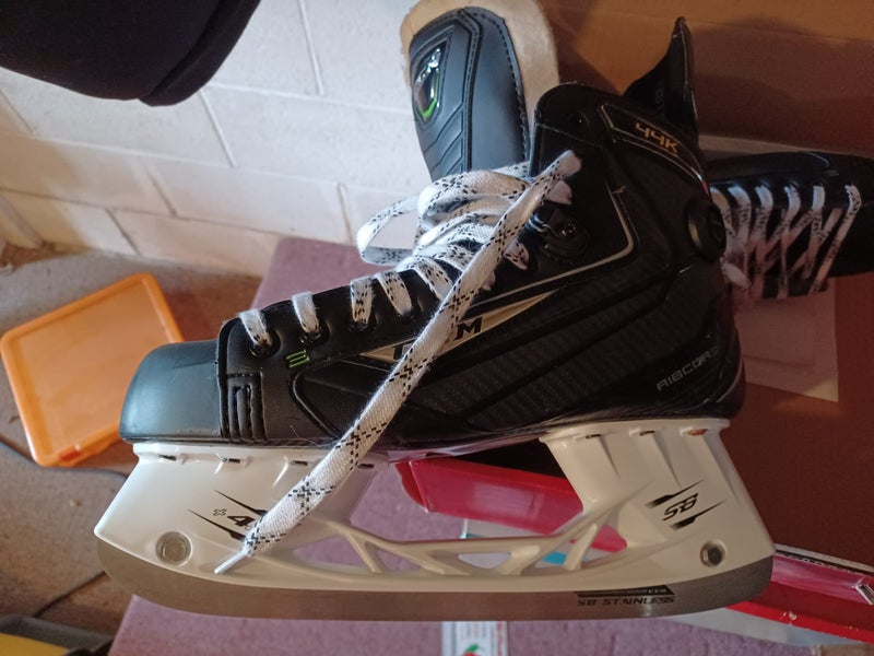 CCM Ribcor 44K Pump Hockey Skates EE USED ONCE!