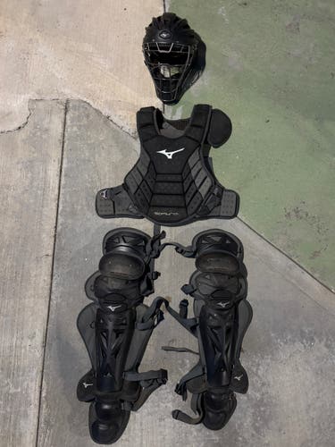 Mizuno Samurai Catcher's Set (Used)