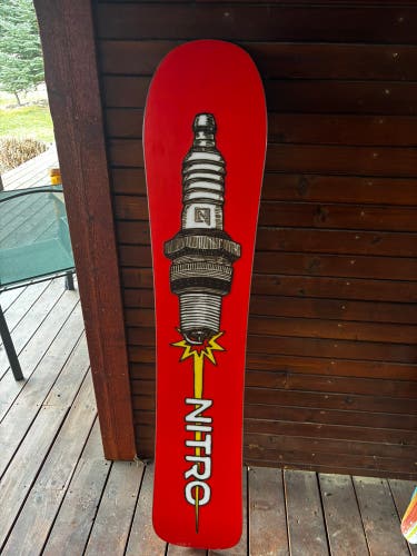 Nitro Alternator Snowboard Without Bindings Directional Twin 162 cm (Used)