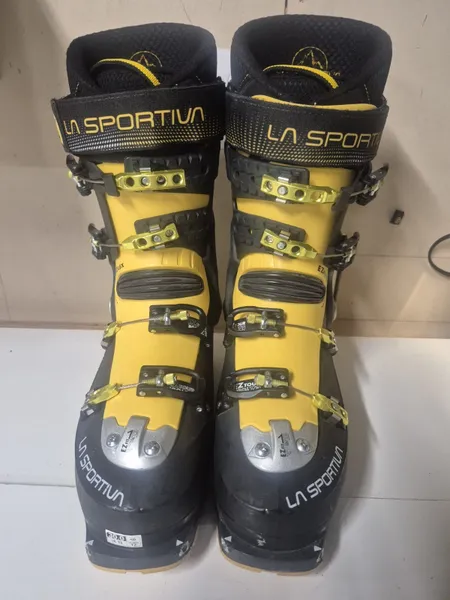 LaSportiva Spectre Mondo 26 & 26.5 Men's Alpine Touring Ski Boots Medium Flex (Used)