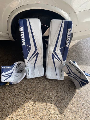 33" Vaughn Regular Goalie Full Set (Used)