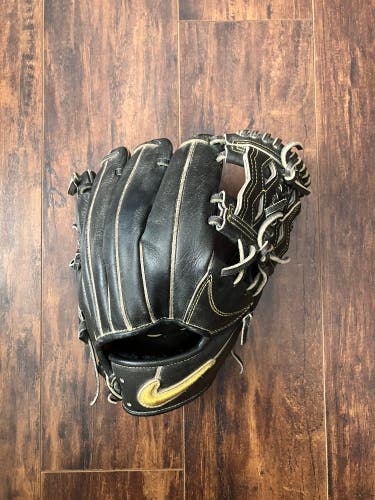 Nike Shado Elite J 11.25 glove