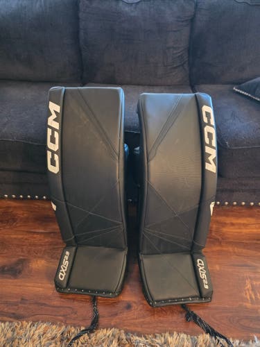 33" CCM Axis 2.9 Goalie Leg Pads (Used)