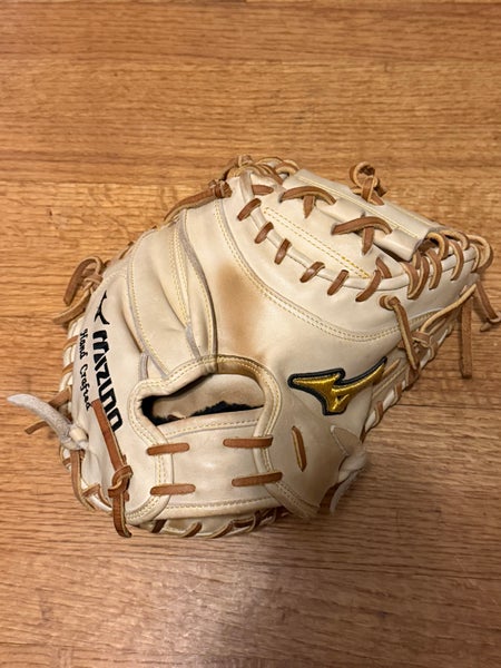 Mizuno Pro Limited Edition RH Catcher's Baseball Glove 33.5" (Used)
