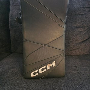 CCM Axis 2.9 Blocker Regular (Used)
