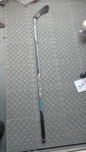 Bauer Nexus2900 Right Handed Stick Blade Pro Stock (Used)