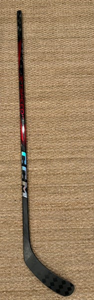 Senior CCM JetSpeed FT7 Pro Right Handed Hockey Stick P29 85 Flex Pro Stock (Used)
