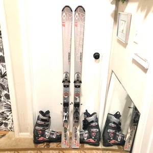 Volkl 156 cm Skis (Used) with boots