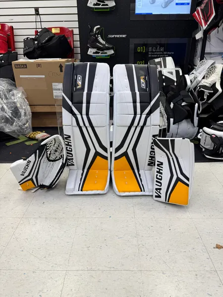 34"+2" Vaughn V10 Pro Carbon Regular Goalie Full Set