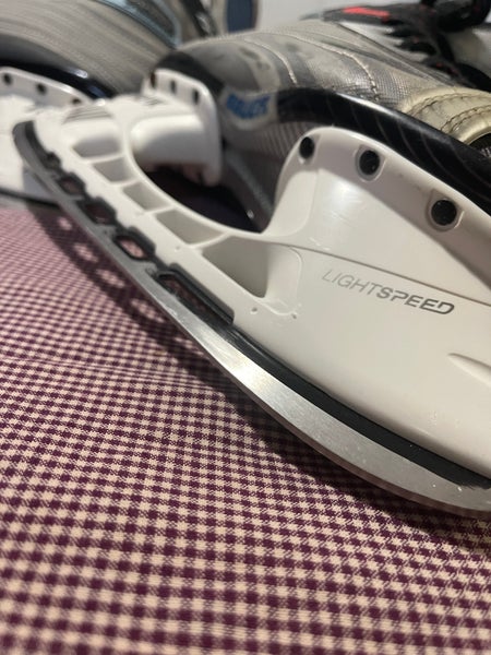 2003 Bauer Vapor SFL XX Hockey Skates Extra Wide Width 9.5 EE (Used)