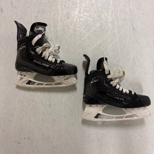 2022 Bauer Supreme Mach Hockey Skates Regular Width 7.5 (Used)