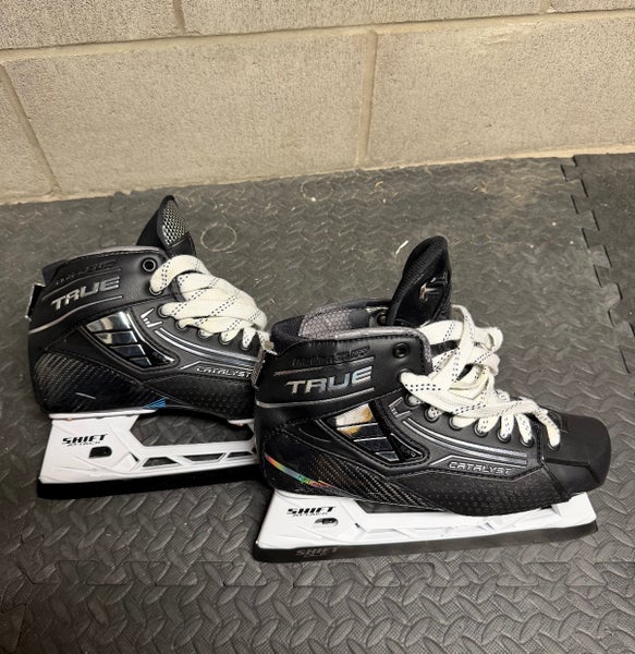 2024 True Catalyst 9X4 Hockey Goalie Skates Regular Width 8 (Used)