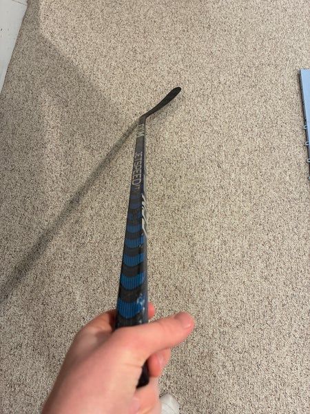 Intermediate CCM JetSpeed FT5 Pro Right Handed Hockey Stick P29 40 Flex (Used)