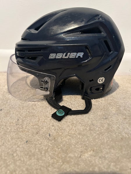 Medium Bauer Re-Akt 150 Helmet (Used)