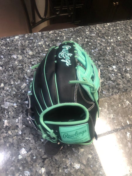 Rawlings Heart of the Hide RH Baseball Glove 12.75" (New)