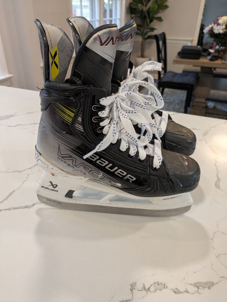 Bauer Vapor Hyperlite 2 Hockey Skates Size 6.5 Fit 2