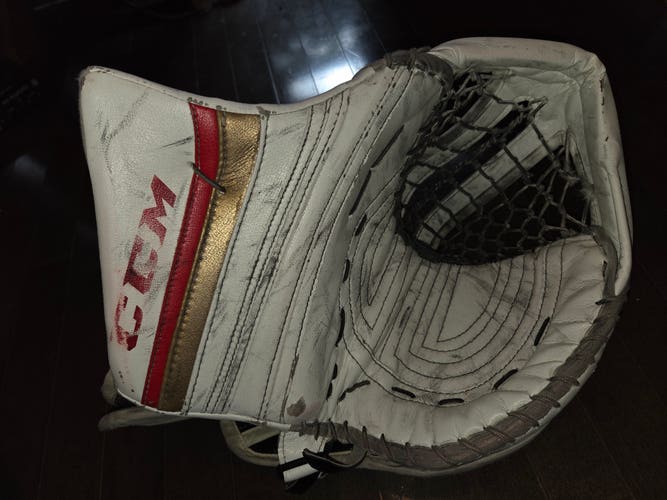 Luongo CCM Premier Pro 580 Glove