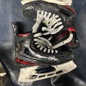 2020 Bauer Vapor 2X Hockey Skates Regular Width Size 4.5 (Used)