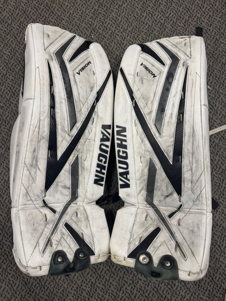 29" Vaughn Vision Goalie Leg Pads (Used)