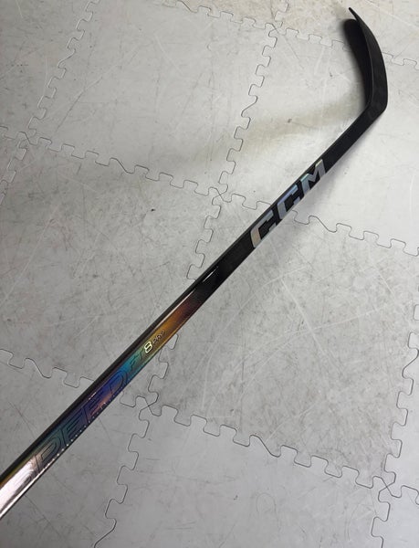 2 Pack-Senior CCM JetSpeed FT8 Pro RH 75 Flex P28 Hockey Stick (New)
