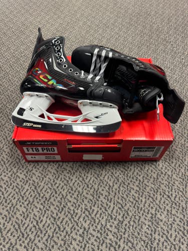 2025 CCM JetSpeed FT8 Pro Hockey Skates 8.5 (New)