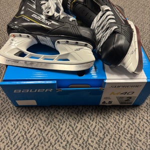 Bauer Supreme M40 Hockey Skates 6.5 (New)