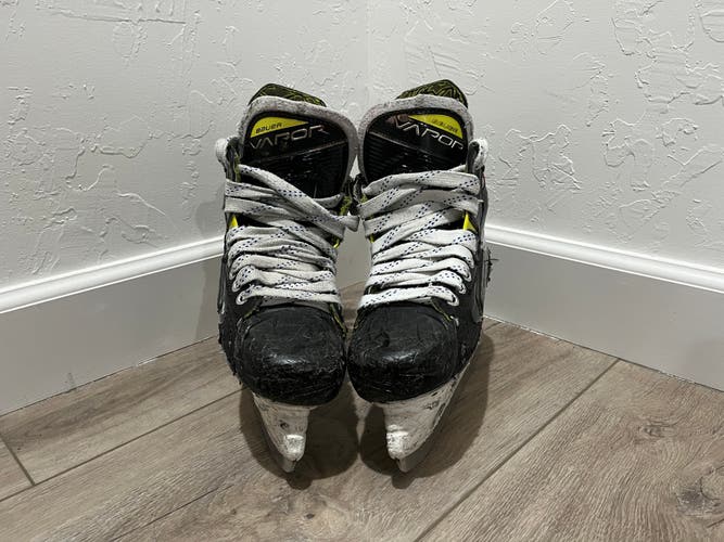 Bauer Vapor 3X Hockey Skates Junior Regular Width Size 3.5 (Used)