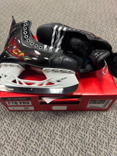2025 CCM JetSpeed FT8 Pro Hockey Skates 9 (New)