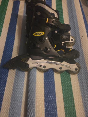Bladerunner Inline Skates Regular Width Size 7 (New)