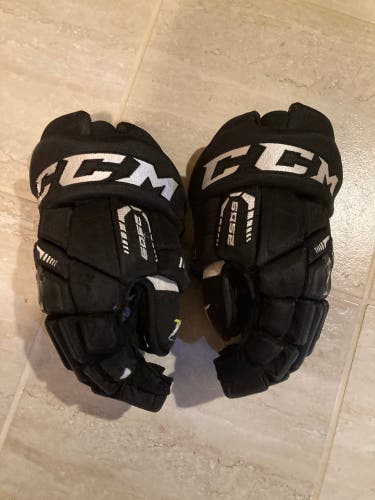 CCM Tacks 6052 Gloves 14" (Used)