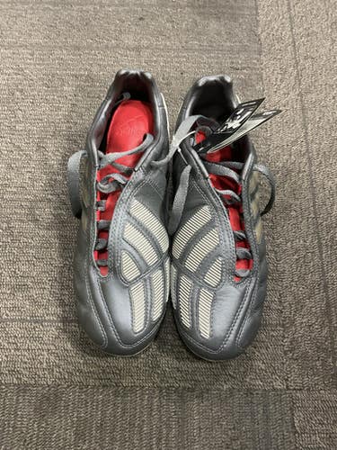 Used Adidas SOCCER CLEATS Soccer Cleats Grey Junior 03.5 11614-S000225863