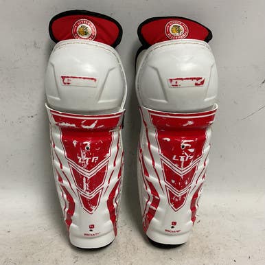 Used CCM LTP LITTLE BLACKHAWKS Junior Shin Guards White And Red 10" 11855-S000195179