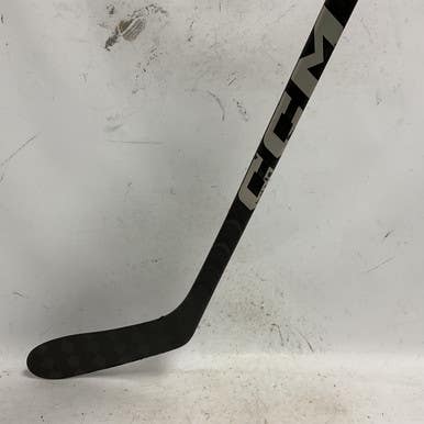 Used CCM JETSPEED FT5 PRO Junior One Pce Right Grip Black And Red 40 Flex 11855-S000195141