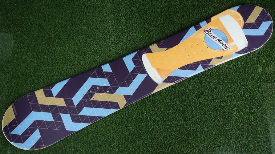 Snowboard Blue Moon Brewing Co. 155cm True Twin All-Mountain Traditional Camber ~ BRAND NEW!!