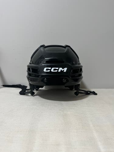 Senior Medium CCM Tacks 720 Helmet (Used)