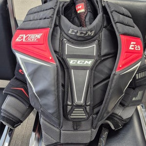 CCM Eflex 2.9 Intermediate Medium Chest Protector *Used* Good Condition