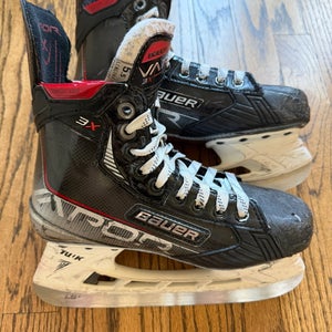 2021 Bauer Vapor 3X Hockey Skates Regular Width Size 5.5 (Used)