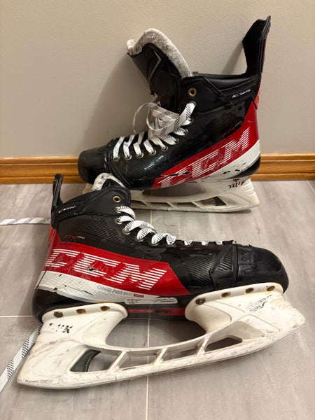 CCM JetSpeed FT4 Pro Hockey Skates Pro Stock 8.5 (Used)