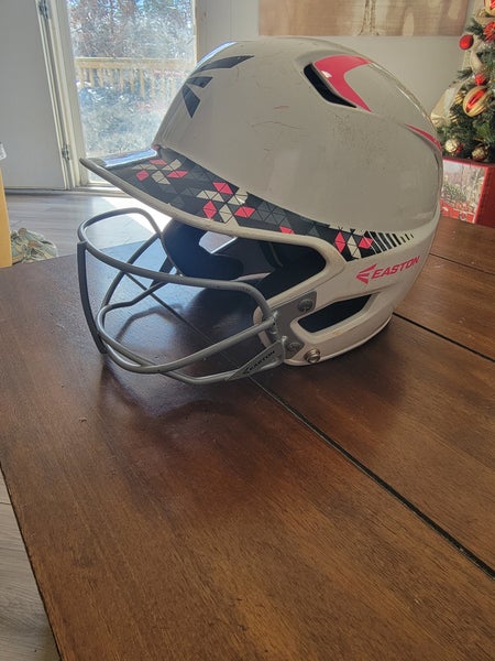 Small / Medium Easton Navajo Batting Helmet (Used)