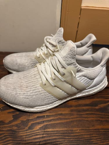 White Men's Size M 10.5 (W 11.5) Adult Adidas Ultraboost Shoes (Used)