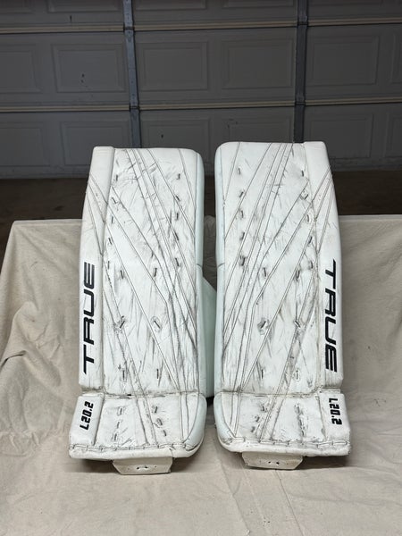 33" 2022 True L20.2 Goalie Leg Pads (Used)