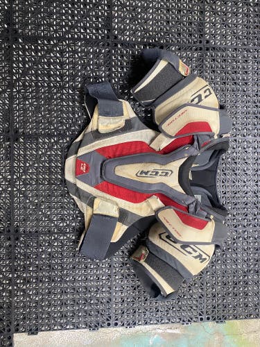 Large Senior CCM Shoulder Pads (Used)
