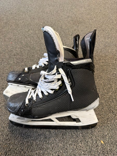 Detroit Red Wings Pro Stock Hyperlite Skates 7 3/4 EE