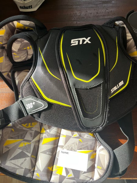 Small Youth STX Stallion 200 Shoulder Pads (Used)